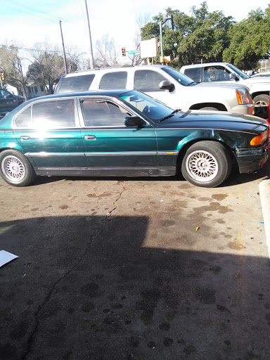 Grocery Store «HI HO GROCERY», reviews and photos, 105 E Saner Ave, Dallas, TX 75216, USA