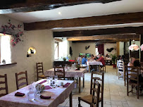 Atmosphère du Restaurant familial La Vieille Etable à Saint-Médard - n°2