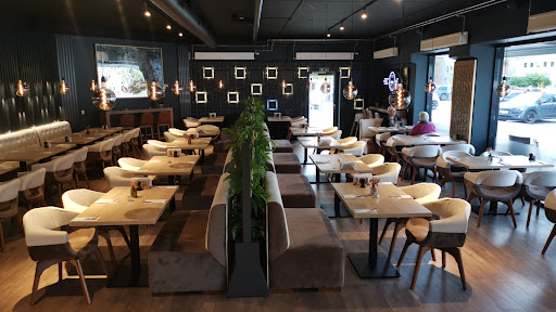 Valens Cafe & Restaurant in Kokkedal, Helsingør