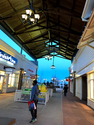 Clothing Store «Under Armour Factory House», reviews and photos, 80 Premium Outlets Blvd #507, Merrimack, NH 03054, USA