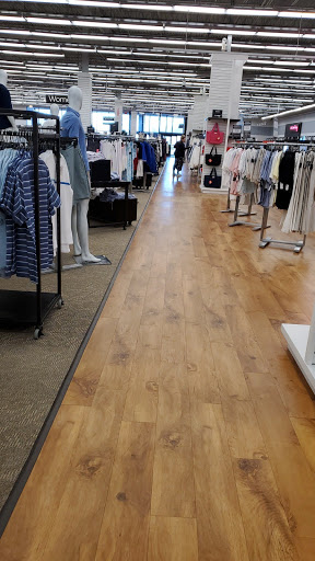 Department Store «Saks OFF 5TH», reviews and photos, 260 Shrewsbury Plaza, Shrewsbury, NJ 07702, USA