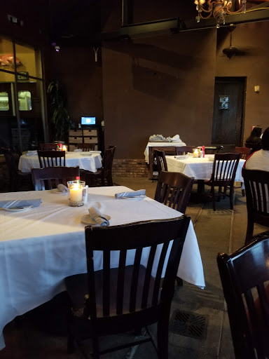 Shopping Mall «Shops At Dos Lagos», reviews and photos, 2780 Cabot Dr #140, Corona, CA 92883, USA