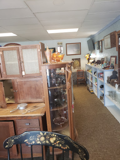 2nd Hand Treasures & Antiques