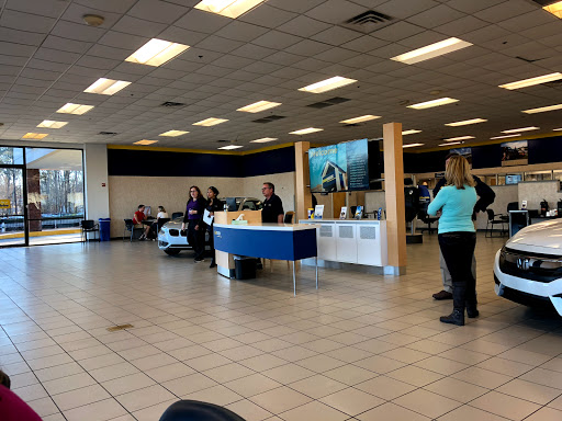 Used Car Dealer «CarMax», reviews and photos, 11450 Alpharetta Hwy, Roswell, GA 30076, USA