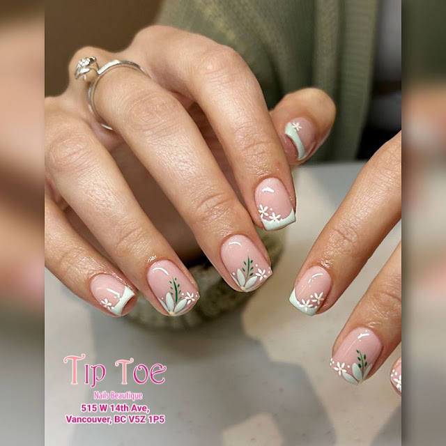 Tip Toe Nails Beautique