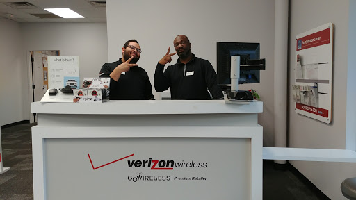 Cell Phone Store «GoWireless Verizon Authorized Retailer», reviews and photos, 1071 NJ-34 f, Aberdeen Township, NJ 07747, USA