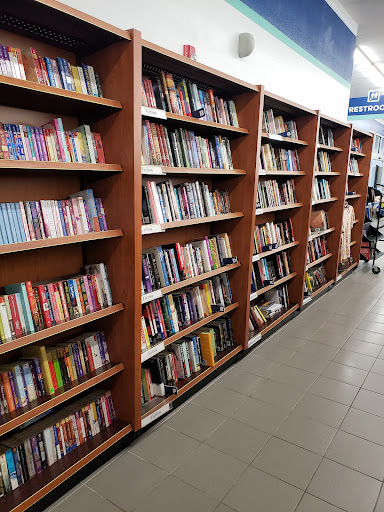 Thrift Store «Lake Hallie Goodwill Retail Store & Training Center», reviews and photos, 2759 S Prairie View Rd, Chippewa Falls, WI 54729, USA