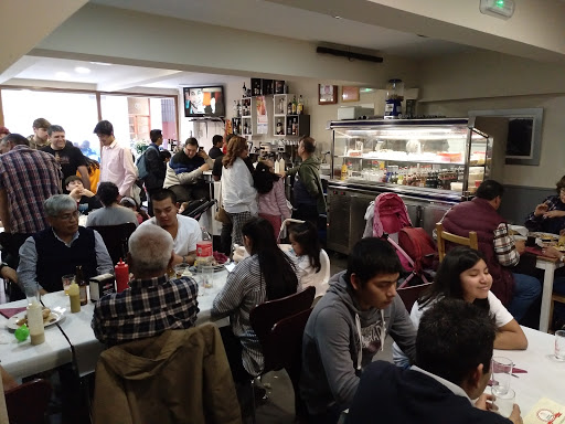 Información y opiniones sobre Pollos A La Brasa Sabor Peruano de Santander