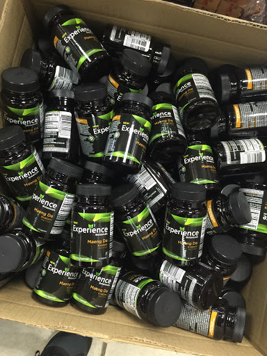 Vaporizer Store «Happy Rock Smoke Shop», reviews and photos, 334 NE 72nd St, Kansas City, MO 64118, USA