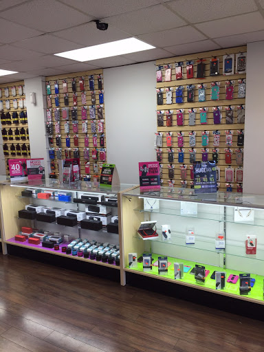Cell Phone Store «TELLFIX Simple Mobile Solutions», reviews and photos, 4815 E Busch Blvd #102, Tampa, FL 33617, USA