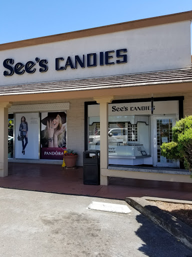 Shopping Mall «Montgomery Village Shopping Center», reviews and photos, 911 Village Ct, Santa Rosa, CA 95405, USA