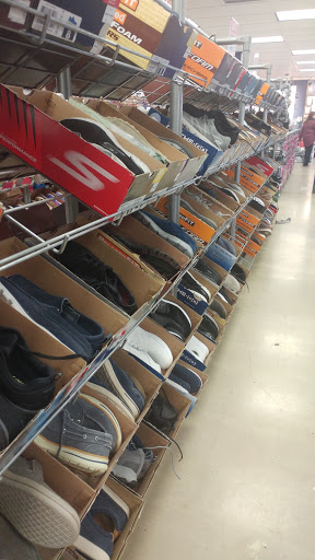 Shoe Store «SKECHERS Factory Outlet», reviews and photos, 1201 Airport Fwy #185, Euless, TX 76040, USA