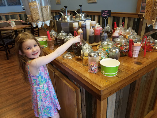 Frozen Yogurt Shop «Front Porch», reviews and photos, 3107 S Interstate 35 #770, Round Rock, TX 78664, USA