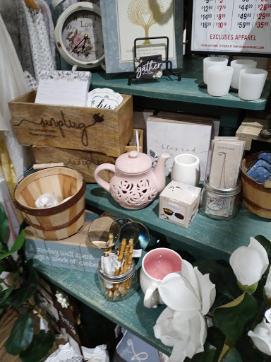 American Restaurant «Cracker Barrel Old Country Store», reviews and photos, 5100 Tiedeman Rd, Brooklyn, OH 44144, USA