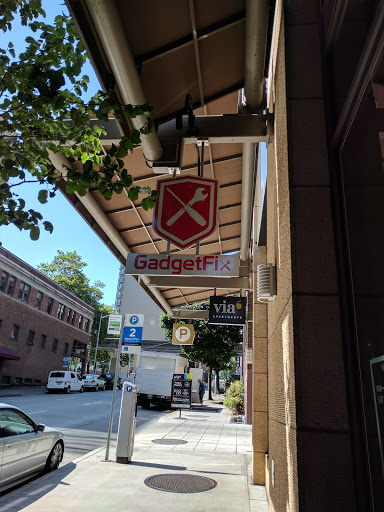 Electronics Repair Shop «Gadget Fix», reviews and photos, 520 Lenora St, Seattle, WA 98121, USA