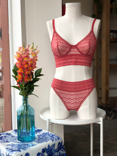 Lingerie Store «Forty Winks», reviews and photos, 56 John F. Kennedy St, Cambridge, MA 02138, USA