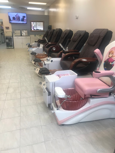 Nail Salon «L A Nail Salon», reviews and photos, 2349 Madison St, Clarksville, TN 37043, USA