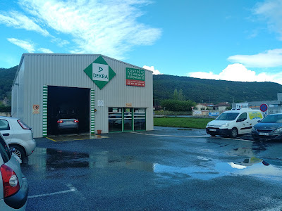 Centre contrôle technique DEKRA à Saint-Affrique