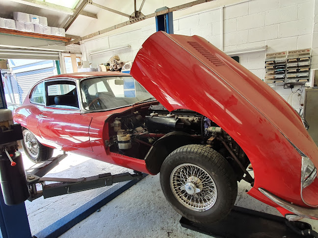 303 Goldhawk Rd, London W12 8EU, United Kingdom