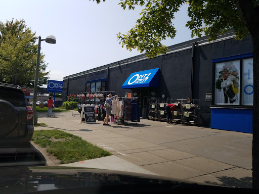 Clothing Store «Opitz Outlet», reviews and photos, 4320 Excelsior Blvd, St Louis Park, MN 55416, USA