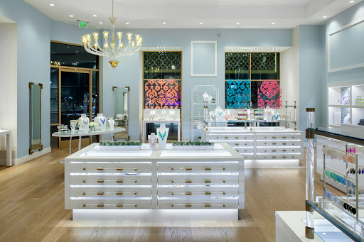 Jewelry Store «Kendra Scott», reviews and photos, 310 E Basse Rd #101, San Antonio, TX 78209, USA