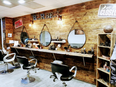 james coiffure à Fréjus
