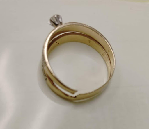 Wholesale Jeweler «Downtown Goldsmith», reviews and photos, 139 N Woodland Blvd, DeLand, FL 32720, USA