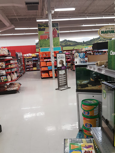 Pet Supply Store «Petco Animal Supplies», reviews and photos, 4751 W 29th St, Greeley, CO 80634, USA