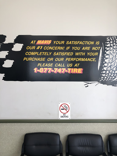 Tire Shop «Mavis Discount Tire», reviews and photos, 1919 Broadhollow Rd, Farmingdale, NY 11735, USA