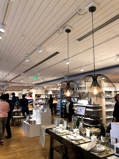 Furniture Store «Crate and Barrel», reviews and photos, 530 Stanford Shopping Center, Palo Alto, CA 94304, USA