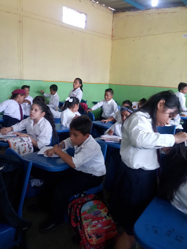 Escuela Patria Ecuatoriana - Escuela