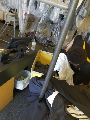 Dry Cleaner «ZIPS Dry Cleaners», reviews and photos, 1002 Taylor Ave, Towson, MD 21286, USA