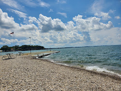 Photo of Catawba Island State Park Beach with very clean level of cleanliness