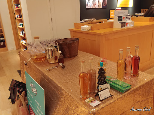 Shopping Mall «Shops of Saddle Creek», reviews and photos, 7509 Poplar Ave #1, Germantown, TN 38138, USA