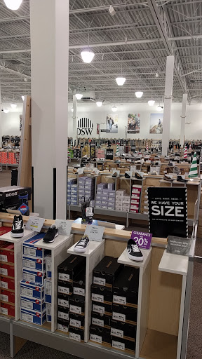 Shoe Store «DSW Designer Shoe Warehouse», reviews and photos, 290 Mid Rivers Center, St Peters, MO 63376, USA