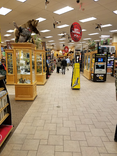 Sporting Goods Store «SCHEELS», reviews and photos, 2800 S Columbia Rd, Grand Forks, ND 58201, USA