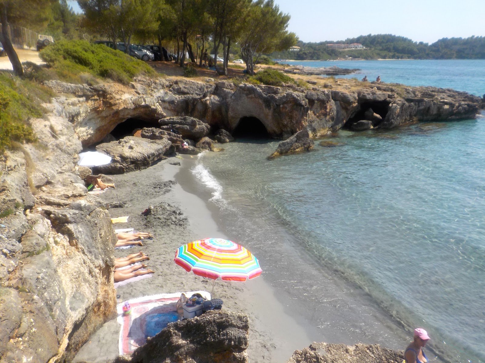 Foto van Small beach met kleine baai