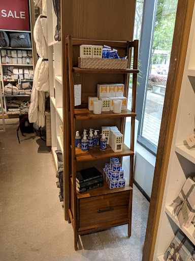 Furniture Store «west elm», reviews and photos, 12848 Queensbury Ln #152, Houston, TX 77024, USA