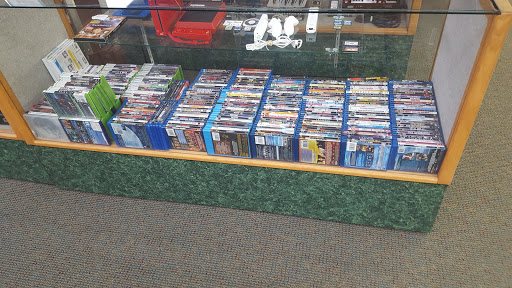 Pawn Shop «SILVER LINING JEWELRY AND LOAN GRESHAM», reviews and photos, 300 SE 181st Ave, Portland, OR 97233, USA