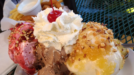 Ice Cream Shop «Fentons Creamery», reviews and photos, 4226 Piedmont Ave, Oakland, CA 94611, USA