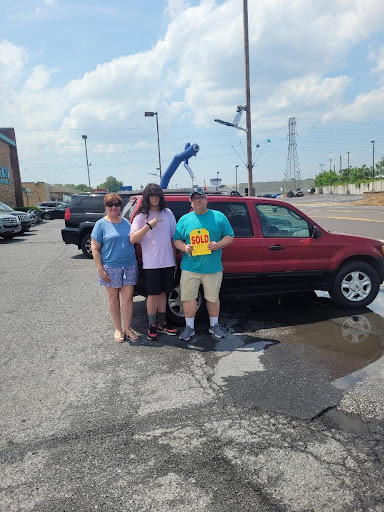 Used Car Dealer «Below Bluebook Autos LLC», reviews and photos, 2451 Paxton St, Harrisburg, PA 17111, USA