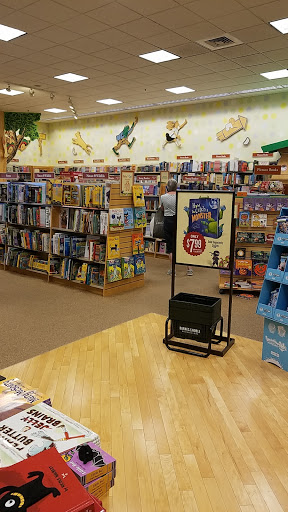 Book Store «Barnes & Noble», reviews and photos, 112 Eisenhower Pkwy, Livingston, NJ 07039, USA