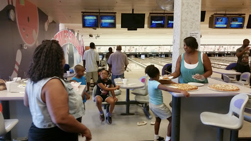 Bowling Alley «Premier Bowling and Recreation Center», reviews and photos, 11400 E State Rte 350, Raytown, MO 64138, USA