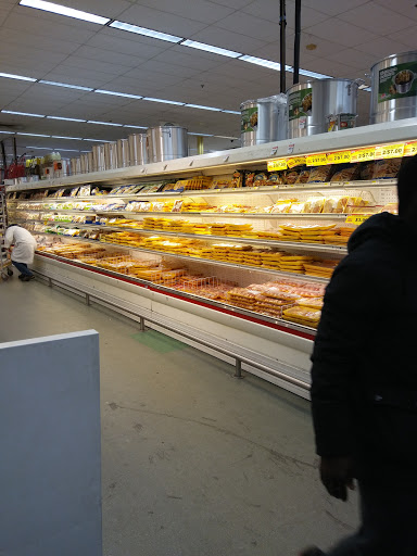 Supermarket «Bridgeport Food Bazaar Supermarket», reviews and photos, 500 Sylvan Ave, Bridgeport, CT 06606, USA