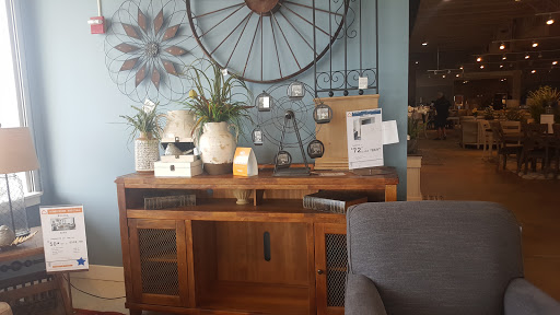 Furniture Store «Ashley HomeStore», reviews and photos, 1310 W 15th St, Panama City, FL 32401, USA