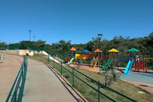Parque Linear Rio Samambaia image