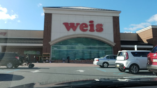 Grocery Store «Weis Markets», reviews and photos, Glenlivet Dr, Allentown, PA 18106, USA