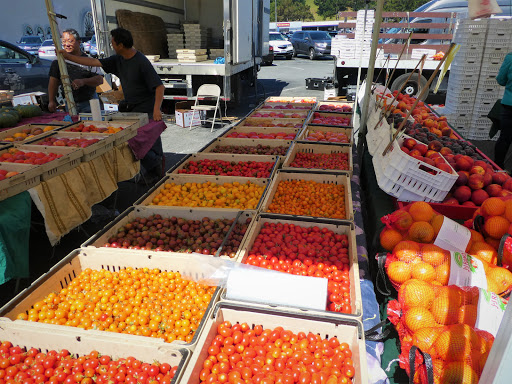 Daly City Farmers' Market at Serramonte Center