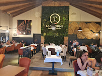 Atmosphère du Restaurant français La Taverne - Table de caractère - Lécousse à Lécousse - n°1