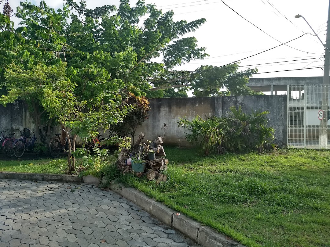 Escola Doutor Jones dos Santos Neves